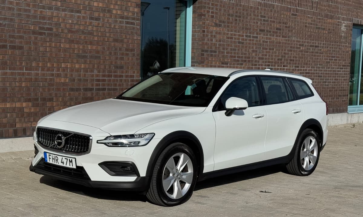 Volvo V60 CC D4 2021